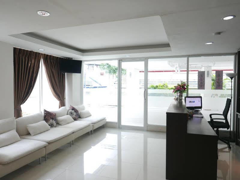 Nrv Place Apart Hotel Bangkok Bagian luar foto