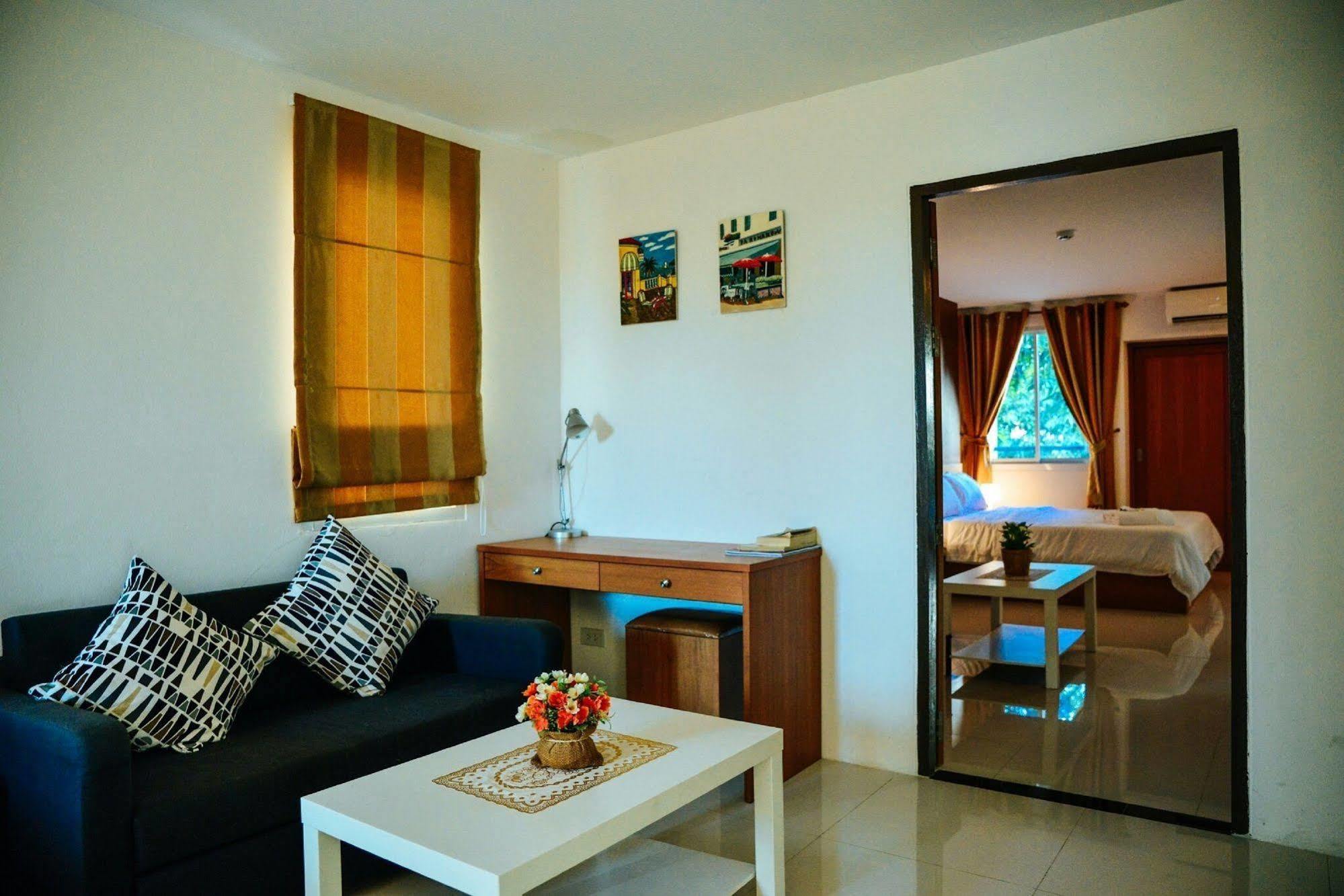 Nrv Place Apart Hotel Bangkok Bagian luar foto